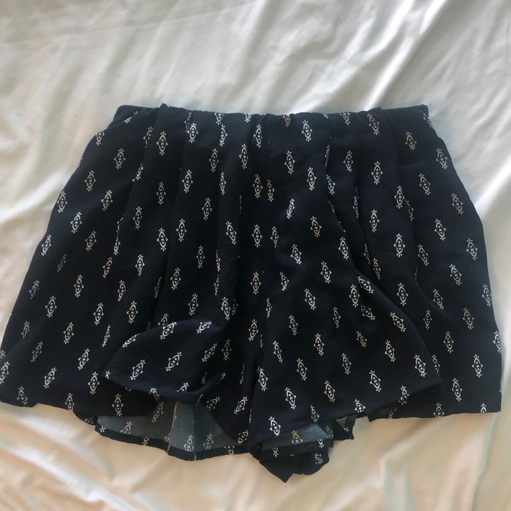 Abercrombie & Fitch flowy shorts